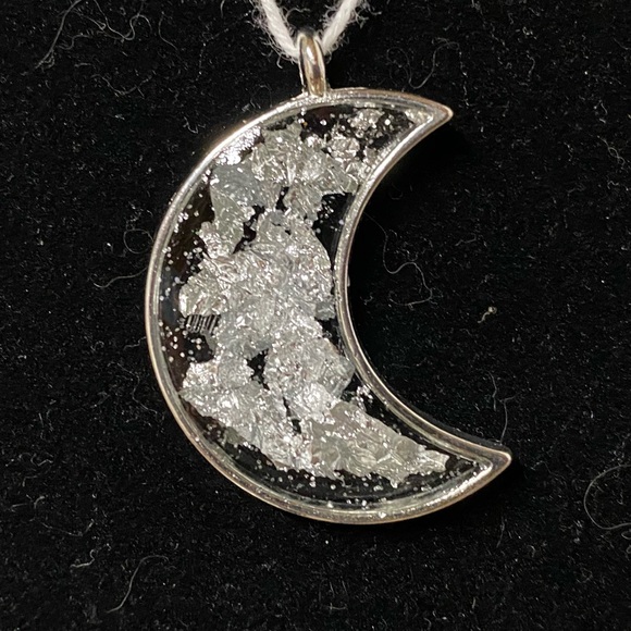 Moon pendent - Picture 2 of 2
